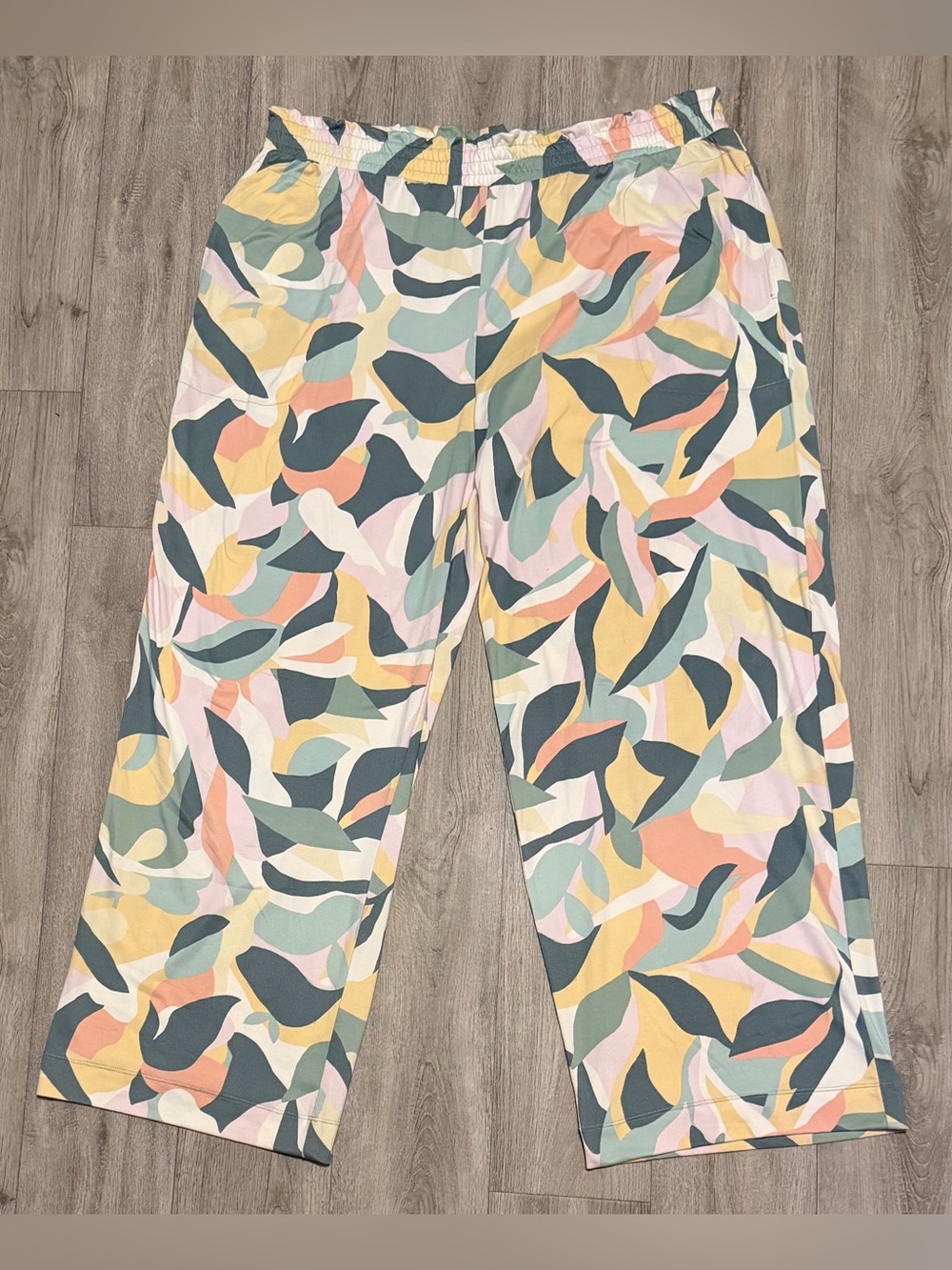 Koolaburra by UGG Size 1X Pastel Print Wide Leg Casual Lounge Pants